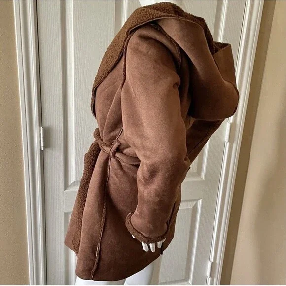 Kut from the Kloth Emelie Hooded Faux Suede Wrap Coat Women’s Sz M - Picture 4 of 12